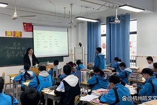 C罗连续两年落选FIFA年度最佳阵容，生涯15次入选仅次于梅西